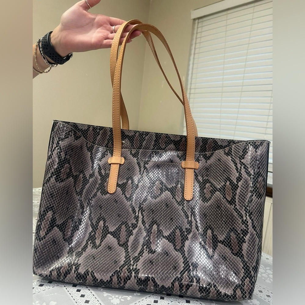 Consuela Tote - Picture 2 of 7